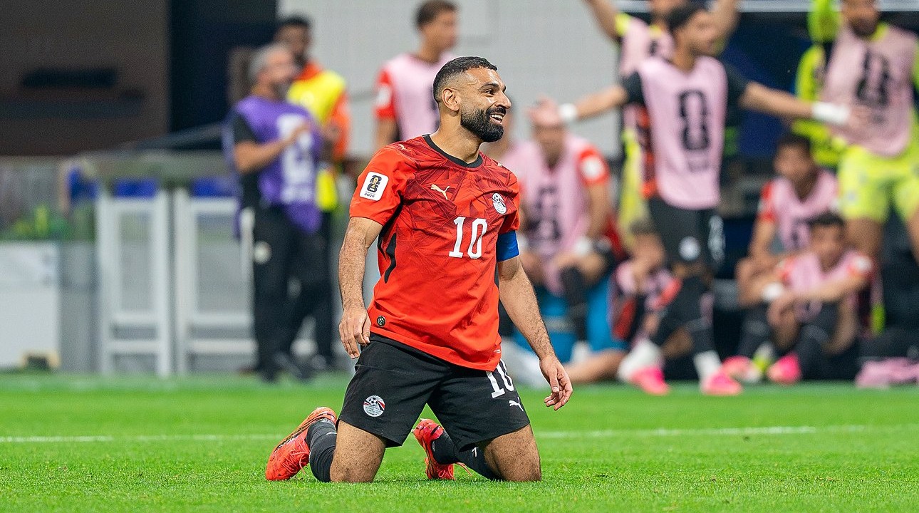 محمد صلاح يحتفل خلال مباراة لمنتخب مصر