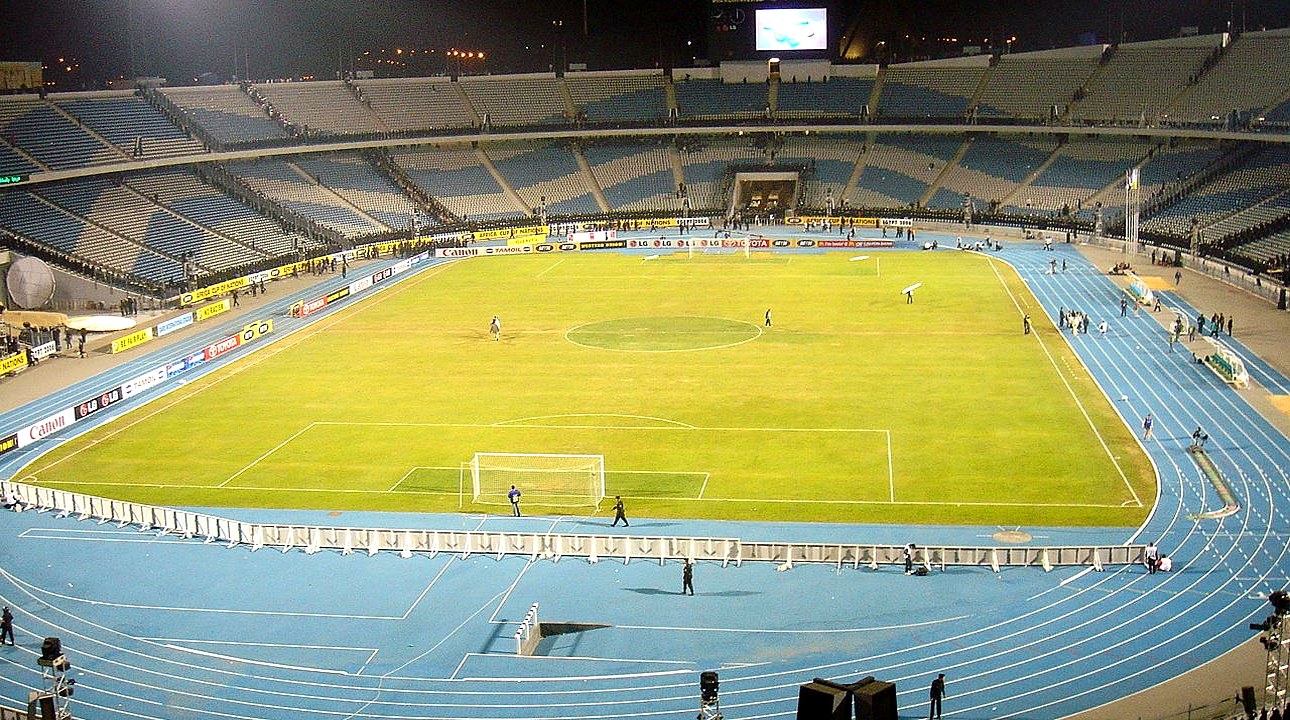 استاد القاهرة الدولي من الداخل قبل إحدى المباريات